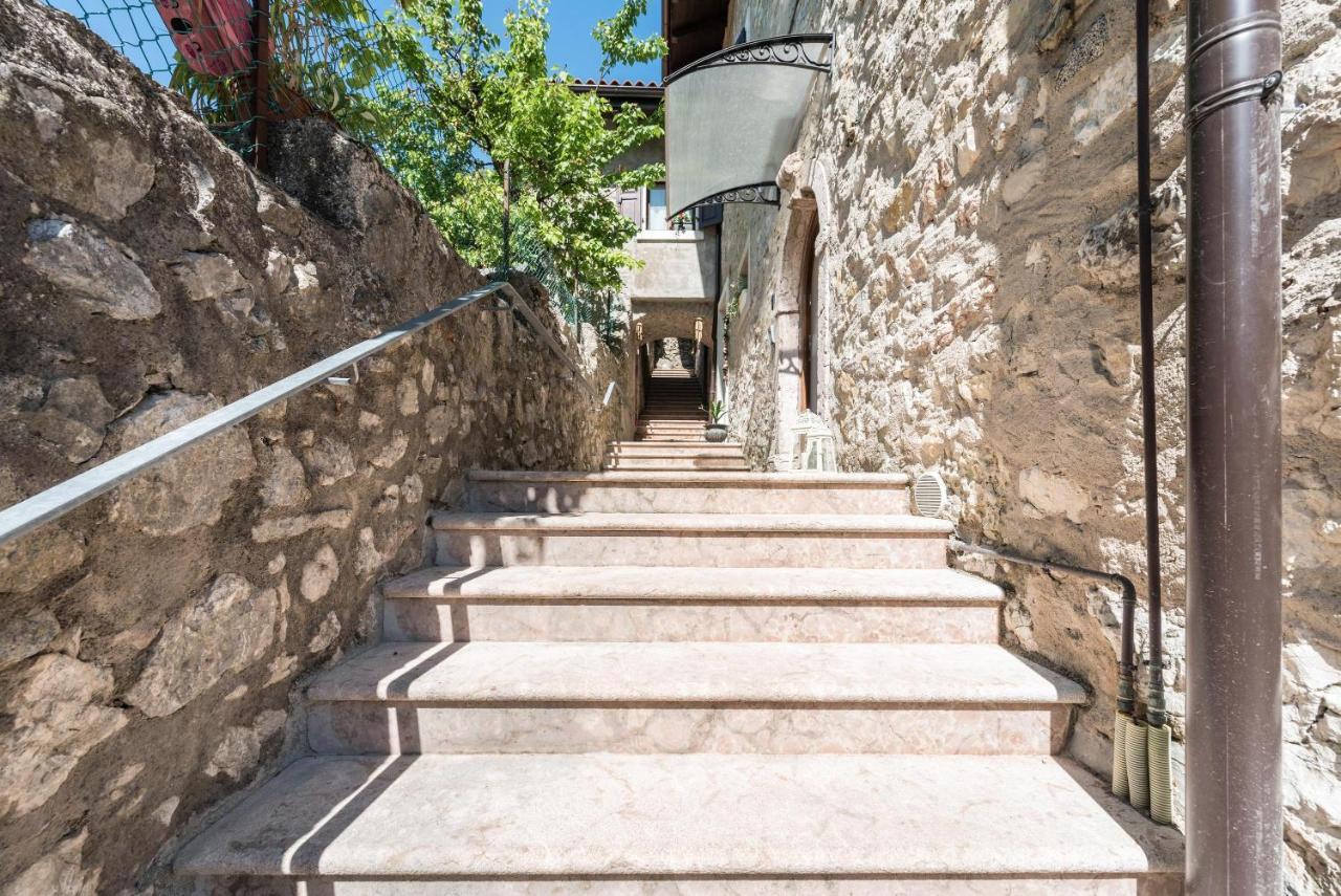 Appartamento Ania Vista Castello 蒂诺 外观 照片