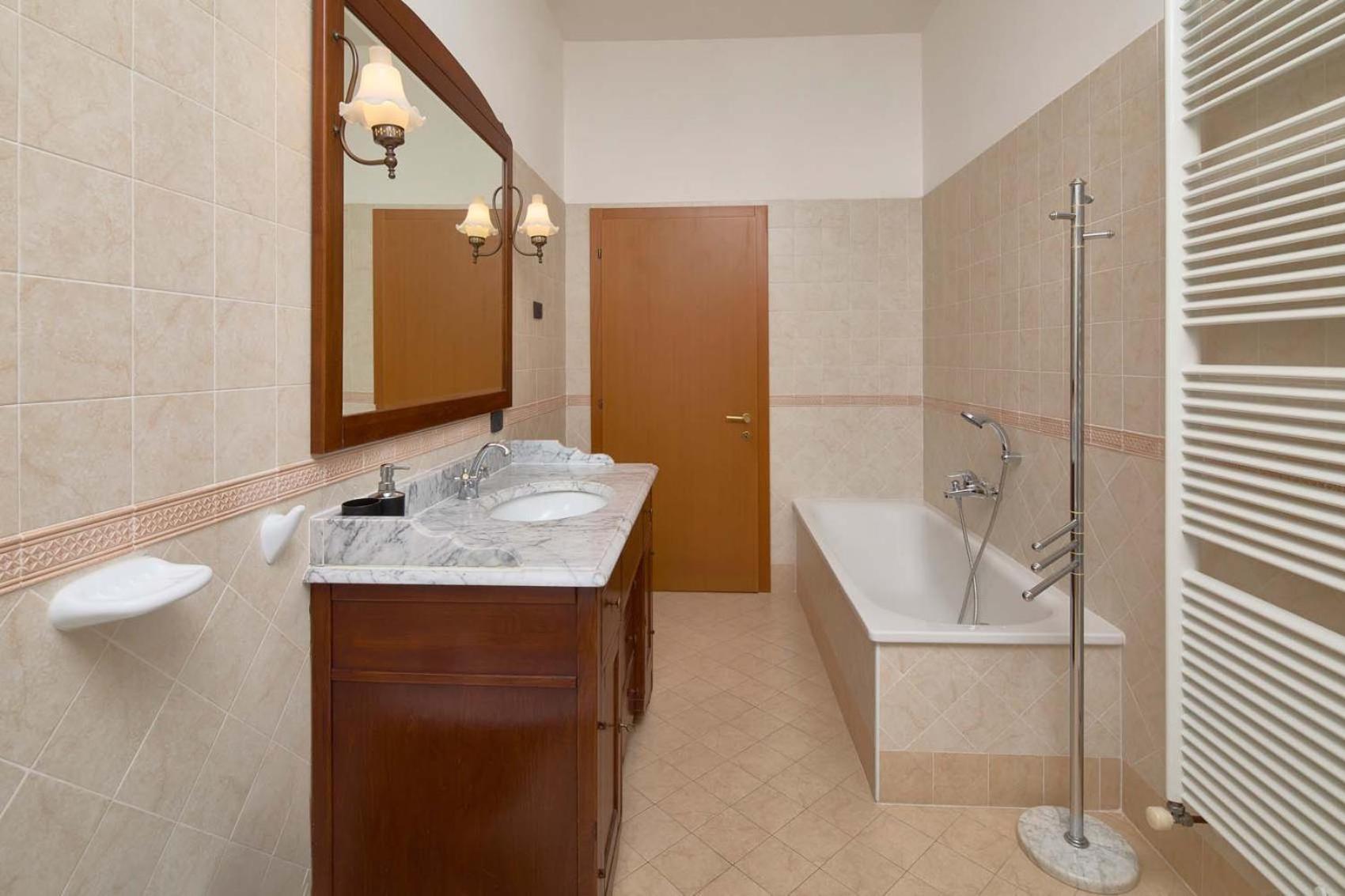 Appartamento Ania Vista Castello 蒂诺 外观 照片